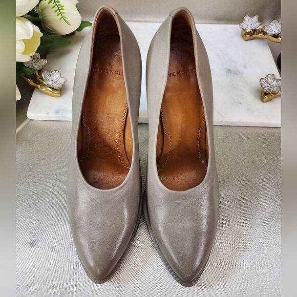 Authentic Givenchy Oyster Grey Leather Platform Heels EUC - Picture 10 of 15